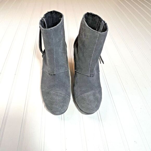 TOMS Desert Wedge Bootie Boots Gray Suede Womens Size 7.5 - Picture 4 of 14